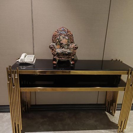 Udman Hotel Greater Noida Luaran gambar