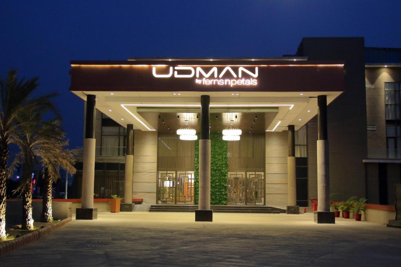 Udman Hotel Greater Noida Luaran gambar